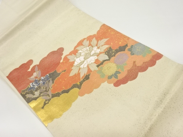 引箔螺鈿雲に花々模様名古屋帯